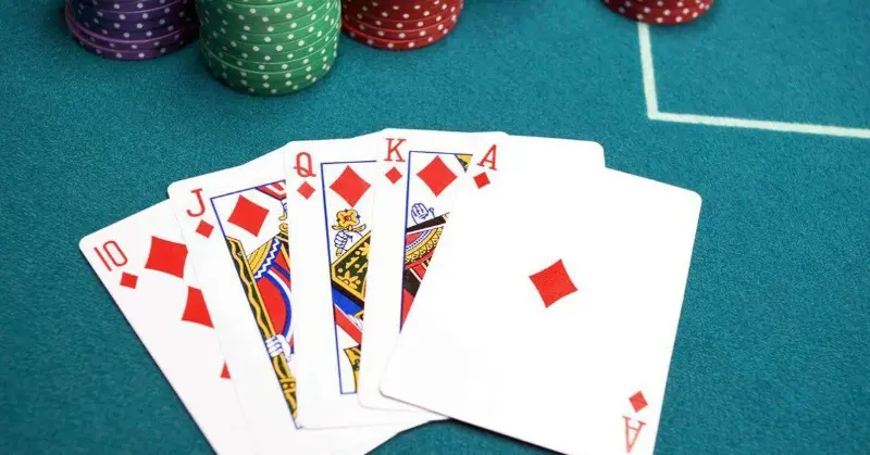 Cùng tìm hiểu định nghĩa của thuật ngữ Flush Poker là gì?
