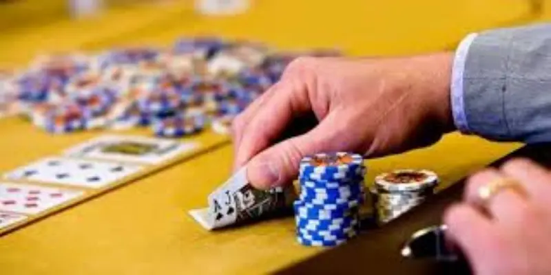 Poker là nơi hội tụ của sự tinh tế và tỉnh táo
